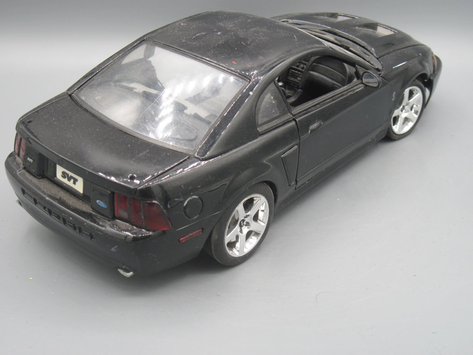 Maisto   Ford Mustang SVT Cobra 2003 Black