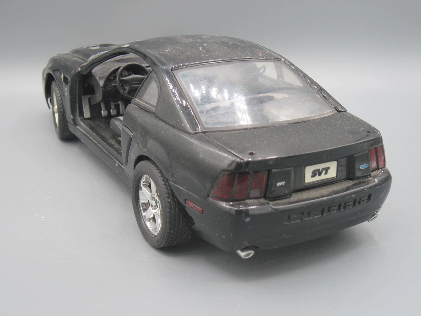 Maisto   Ford Mustang SVT Cobra 2003 Black