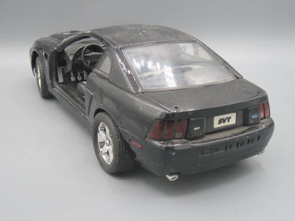 Maisto   Ford Mustang SVT Cobra 2003 Black