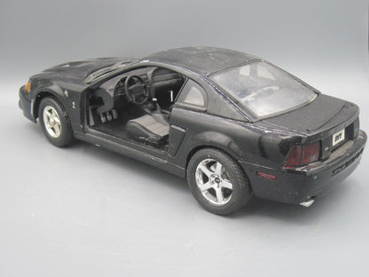 Maisto   Ford Mustang SVT Cobra 2003 Black