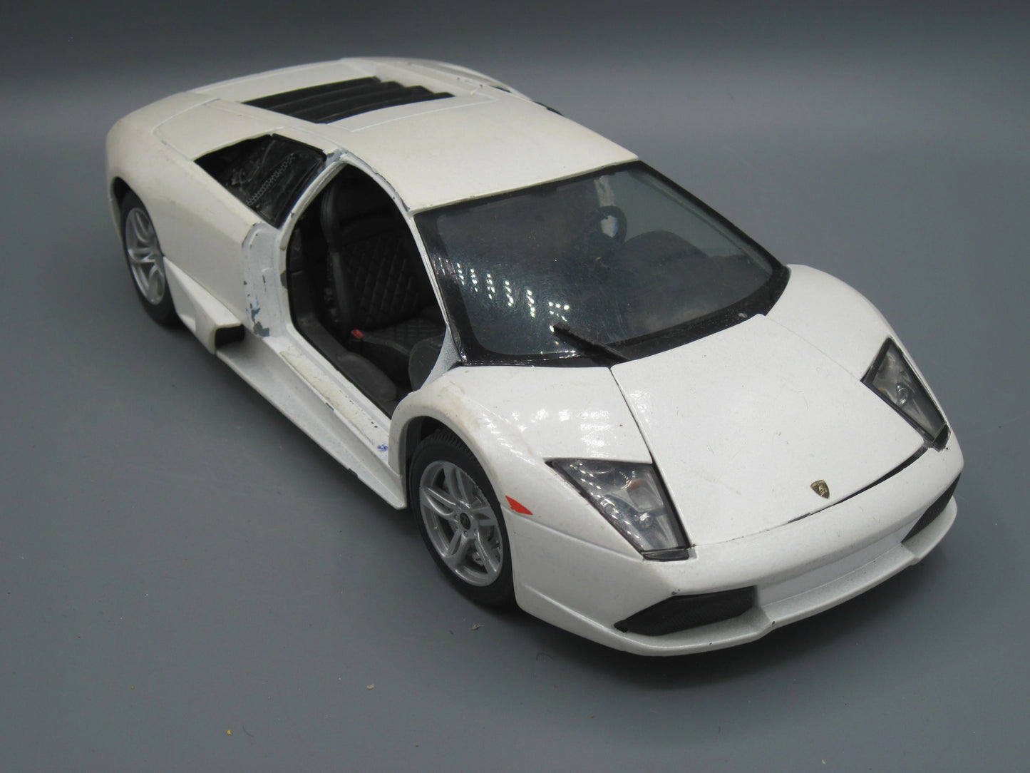 Maisto   Lamborghini Murcielago LP640  White