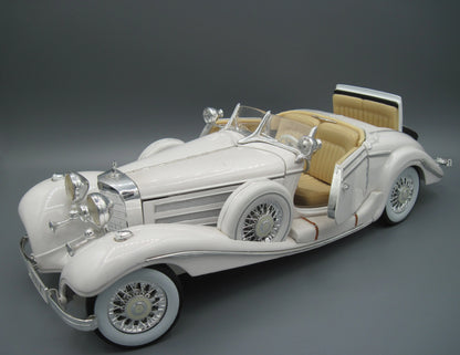 Maisto  Special Edition Mercedes-Benz 500 K 1936 White Special Roadster