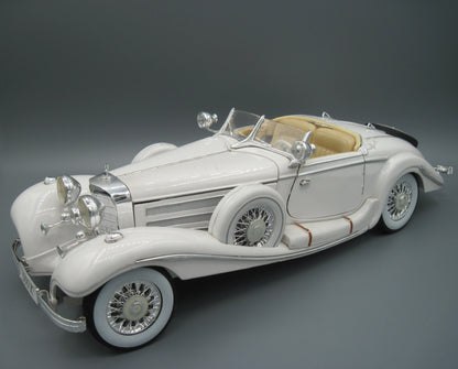 Maisto  Special Edition Mercedes-Benz 500 K 1936 White Special Roadster