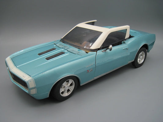 Maisto  Special Edition Chevrolet Camaro RS/SS 396 1967 Blue
