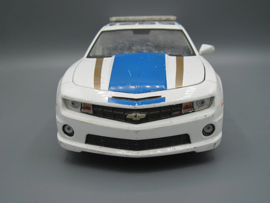 Maisto  Special Edition Chevrolet Camaro  2010 White Police Edition