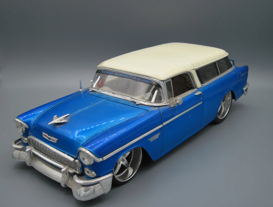 Maisto  Special Edition Chevrolet Bel Air Nomad 1955 Blue