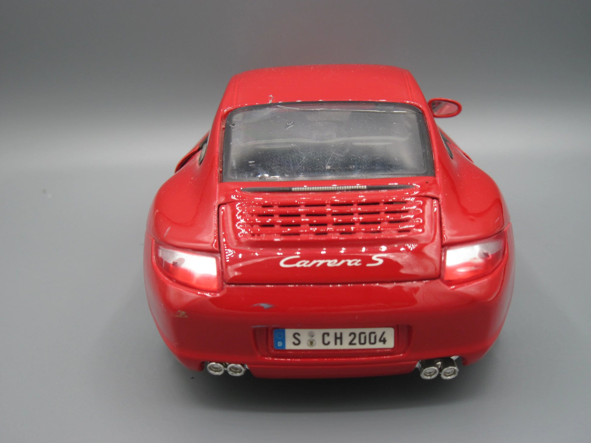 Maisto  Special Edition Porsche 911 Carrera S  Red