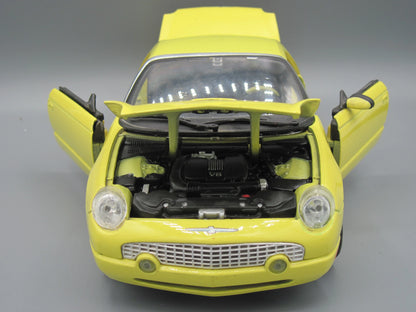 Maisto  Special Edition Ford Thunderbird 2002 Yellow