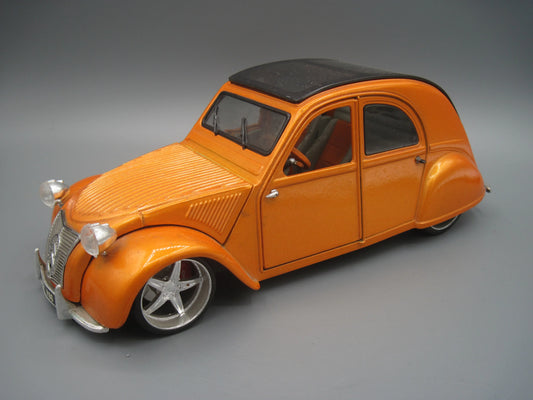 Maisto   Citroen 2 CV H96 1952 Orange