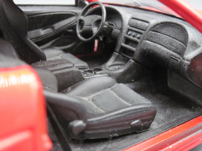 Maisto   Ford Mustang SVT Cobra R 2000 Red