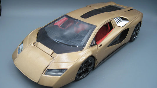 Maisto   Lamborghini Countach LPI 800-4  Golden