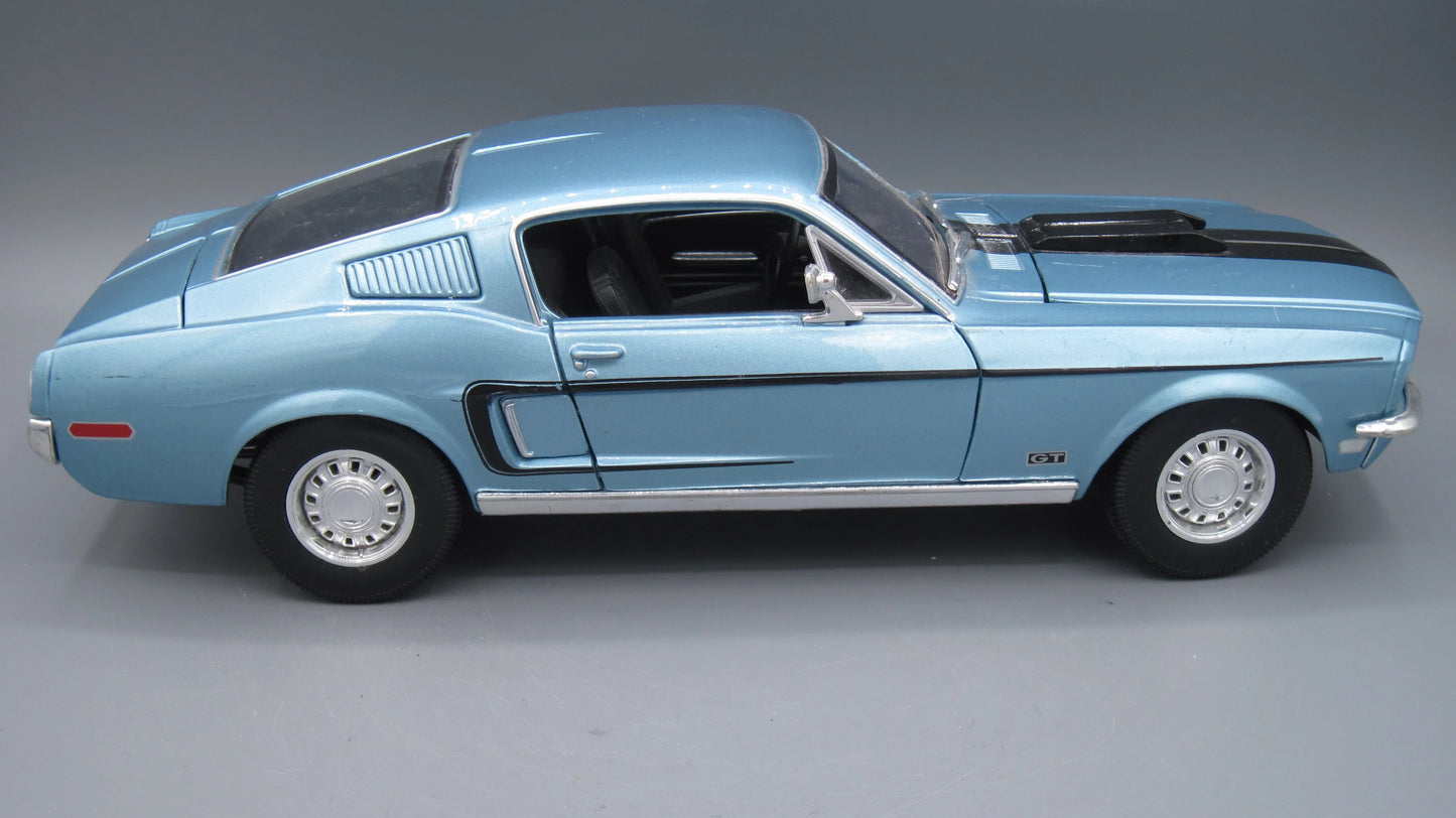 Maisto   Ford Mustang GT 1968 Blue
