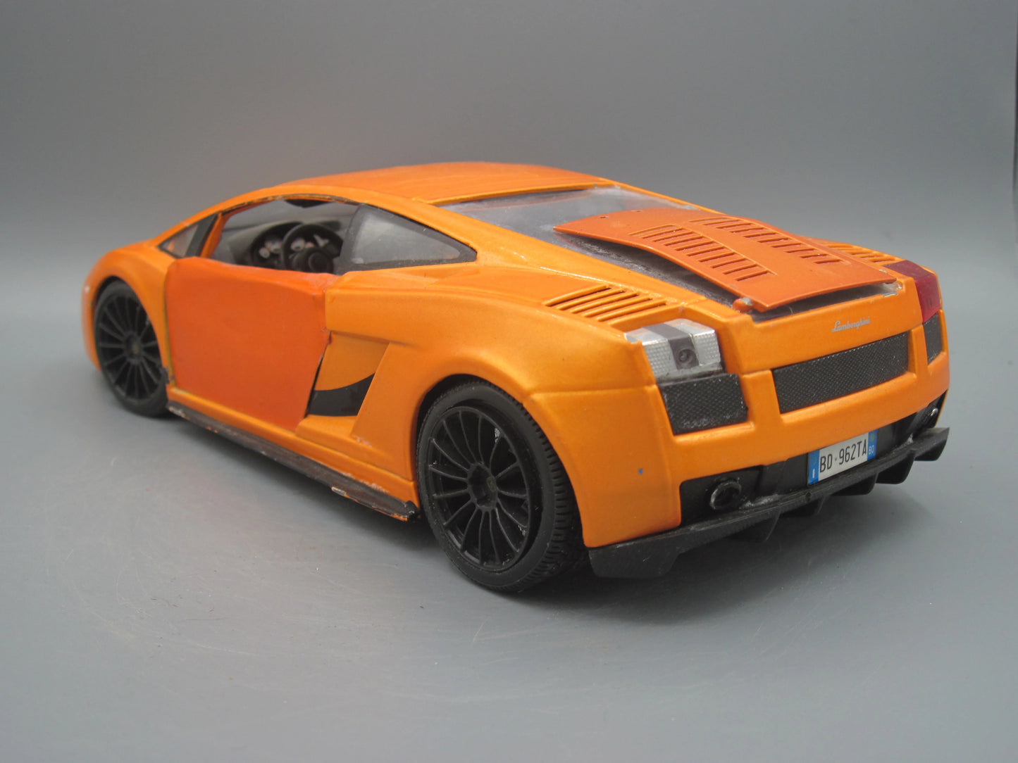Maisto   Lamborghini Gallardo Superleggera  Orange