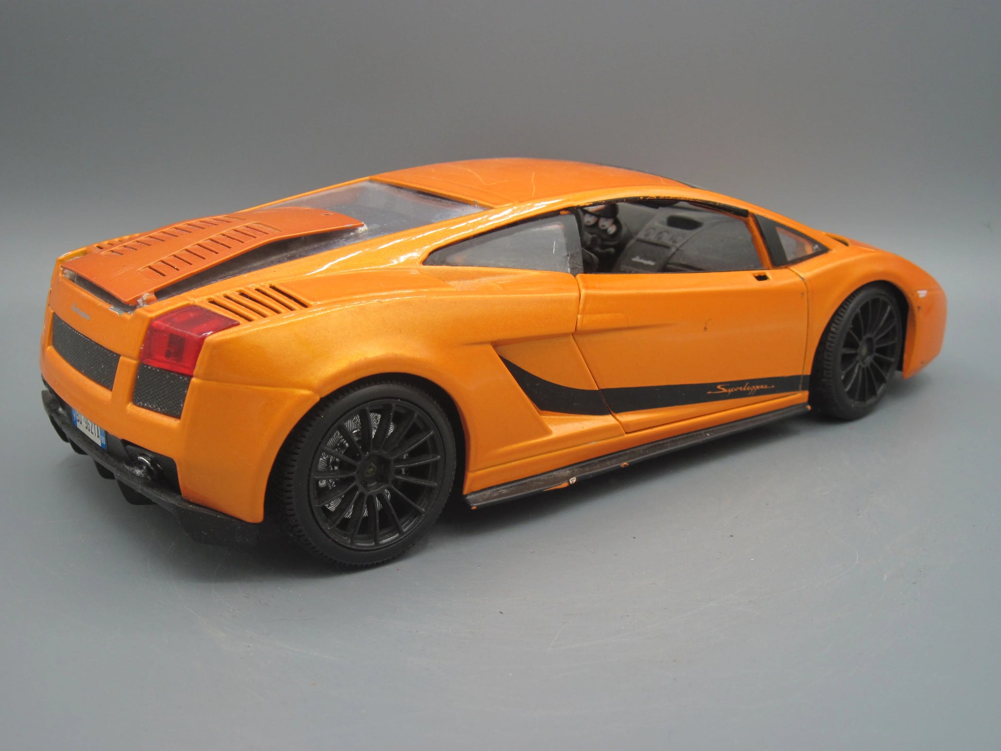 Maisto   Lamborghini Gallardo Superleggera  Orange