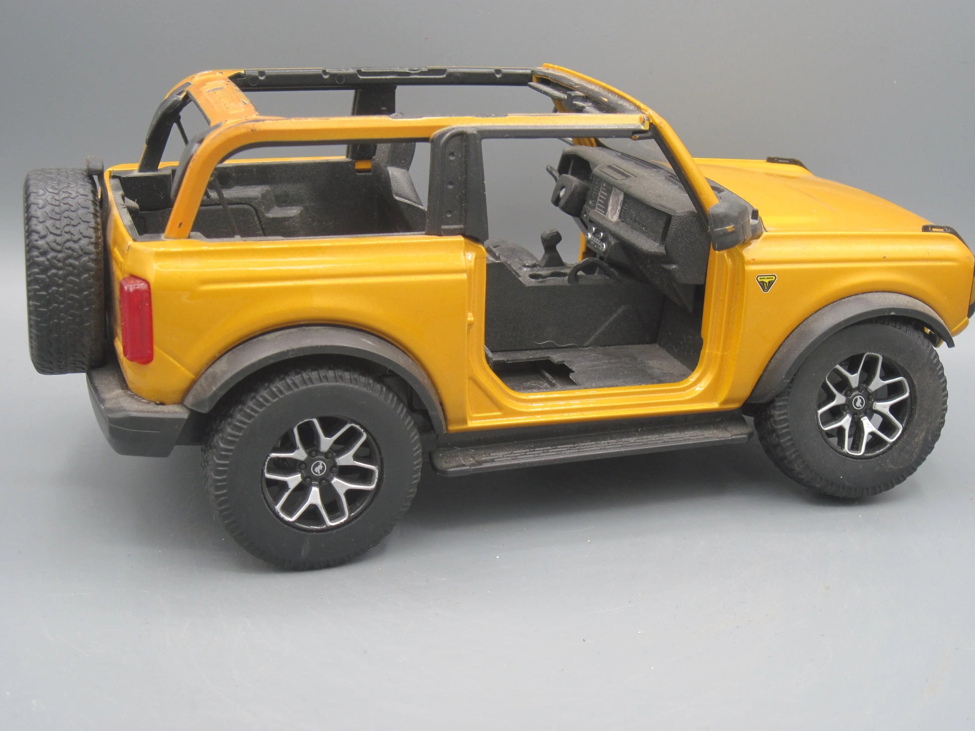 Maisto   Ford Bronco  Orange