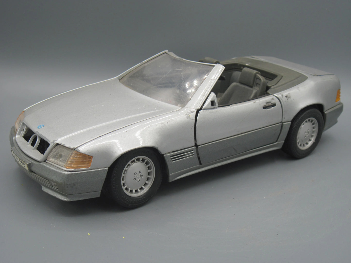 Maisto   Mercedes-Benz 500 SL 1989 Silver