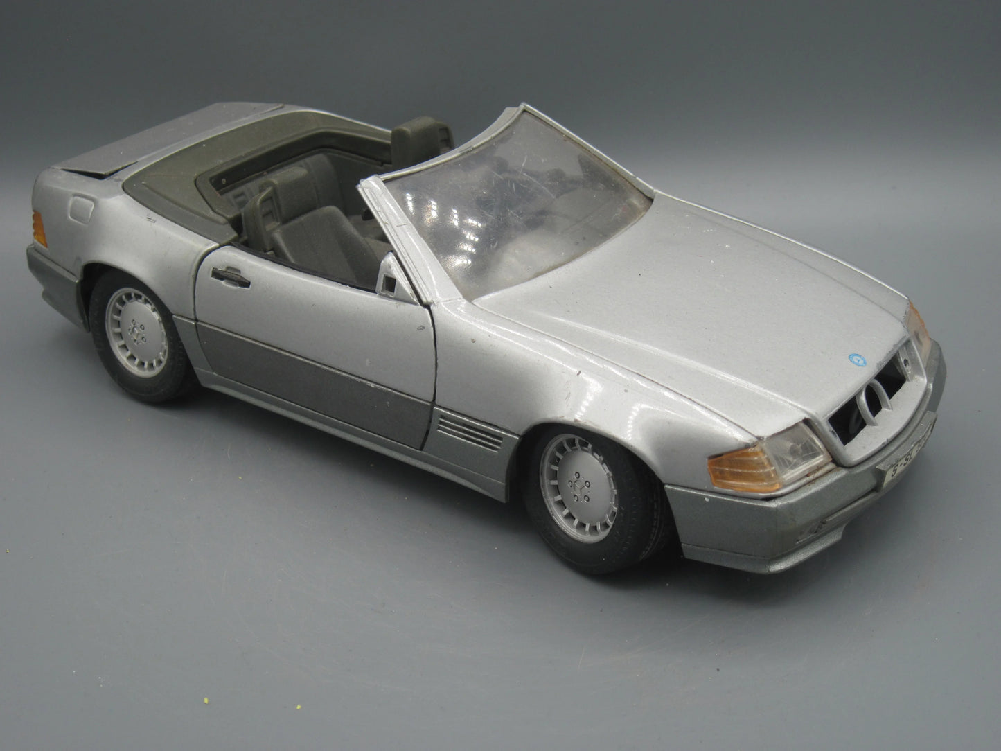 Maisto   Mercedes-Benz 500 SL 1989 Silver
