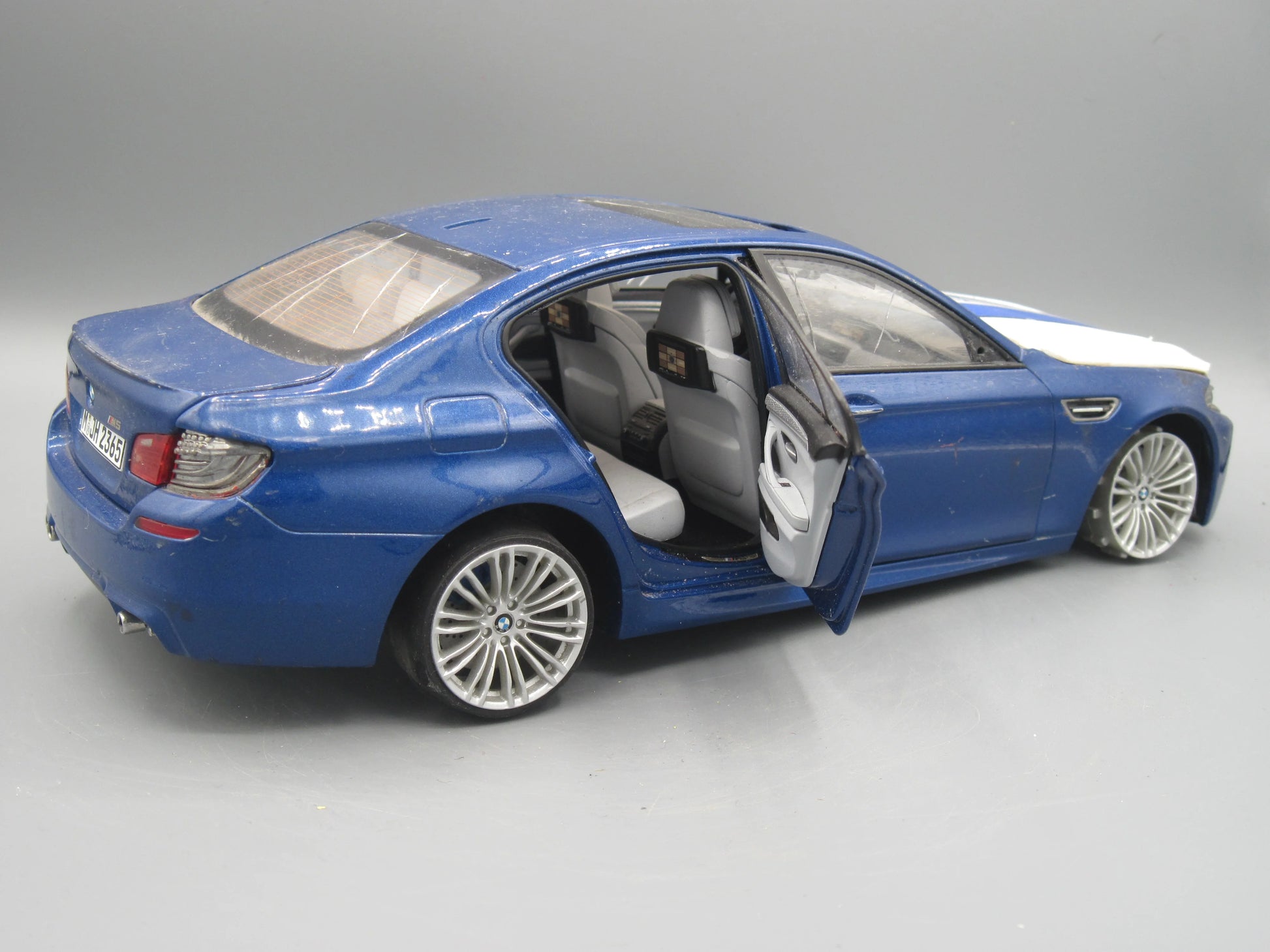 Paragon   BMW M5  Blue