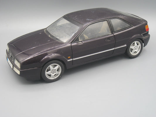 Revell   Volkswagen Corrado VR6  Brown