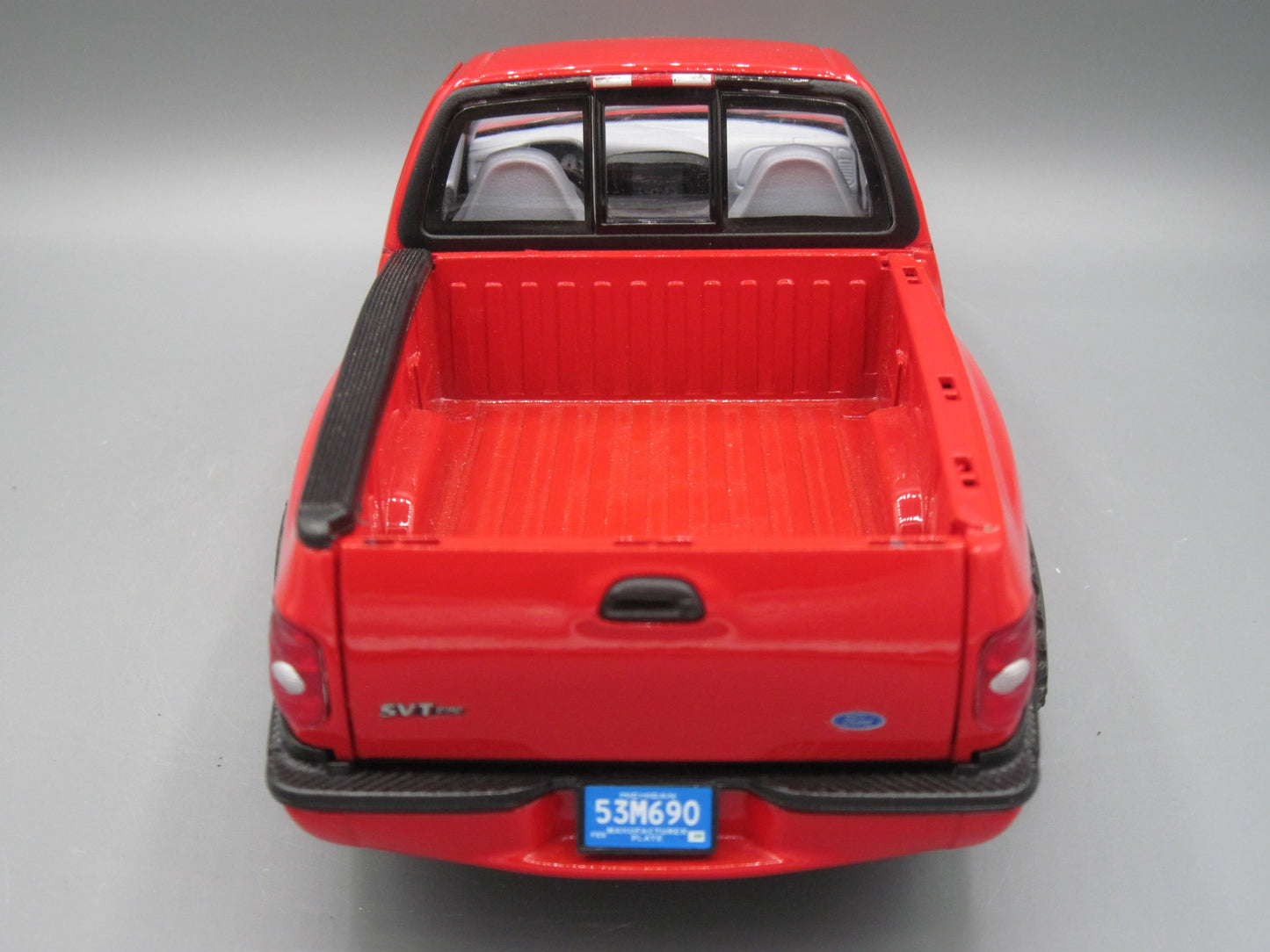 Bburago   Ford SVT F150  Red