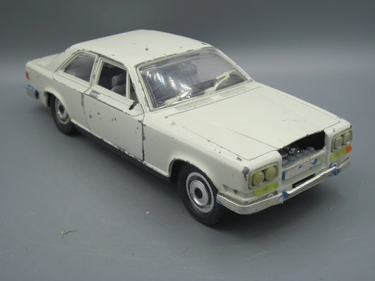 Bburago   Rolls-Royce Camargue  White