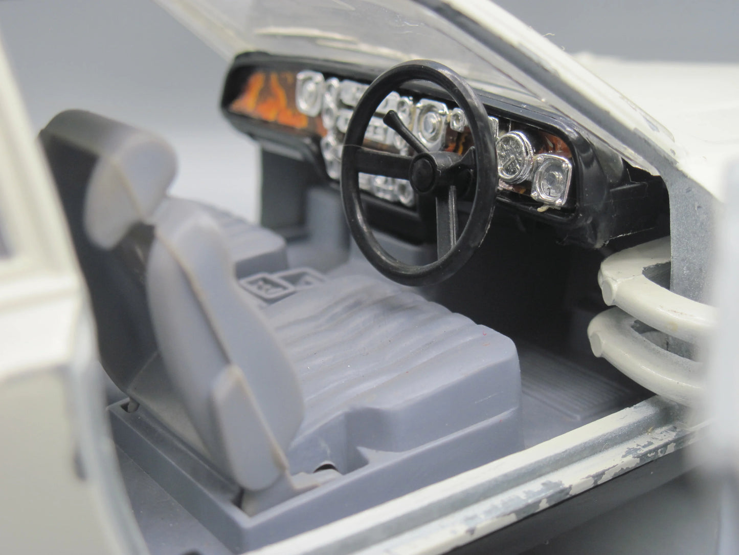 Bburago   Rolls-Royce Camargue  White