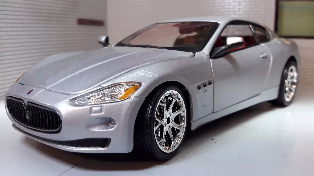 Bburago   Maserati GranTurismo  Silver 