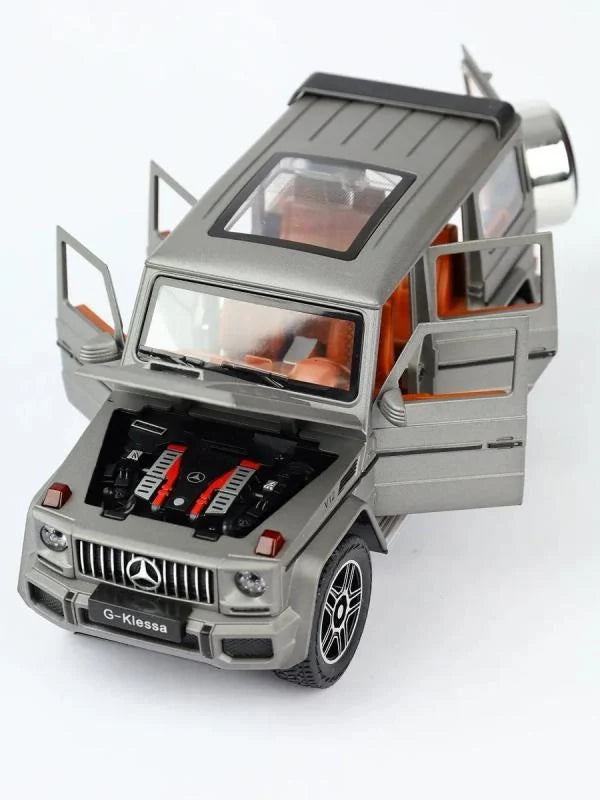 Che Zhi   Mercedes AMG G63  Grey