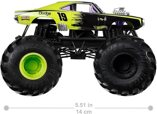 Hot Wheels  Monster Trucks Dodge Charger R/T - 19  Green Giant Wheels