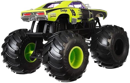 Hot Wheels  Monster Trucks Dodge Charger R/T - 19  Green Giant Wheels