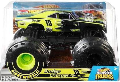 Hot Wheels  Monster Trucks Dodge Charger R/T - 19  Green Giant Wheels