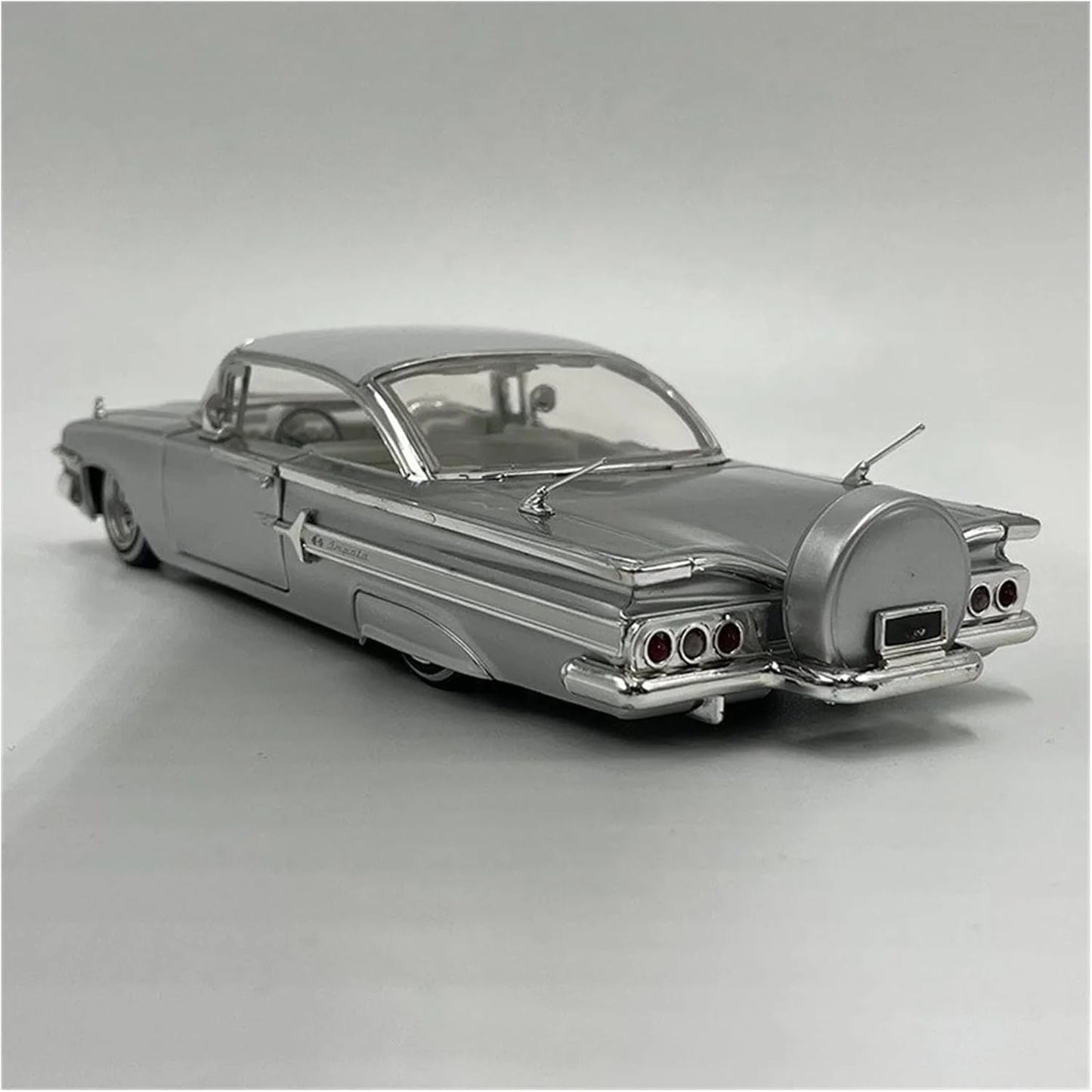 Jada   Chevrolet Impala 1960 White, Silver FNTF 8