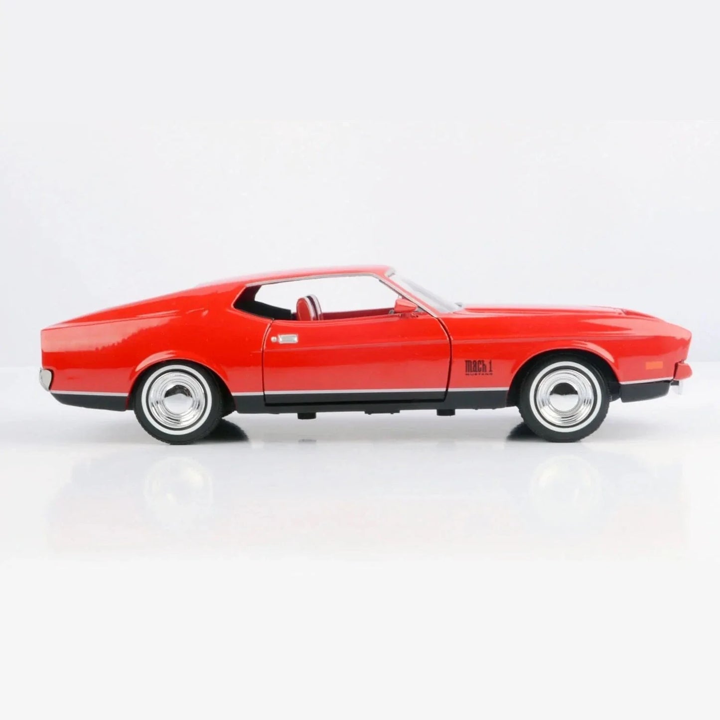 Motor Max  James Bond 007 Ford  Mustang Mach 1 1971 Red