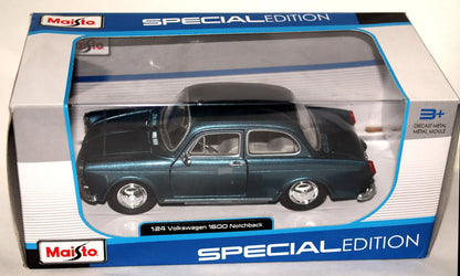 Maisto Special Edition  Volkswagen 1600 Notchback  Blue 