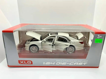 XLG   Toyota Crown  White
