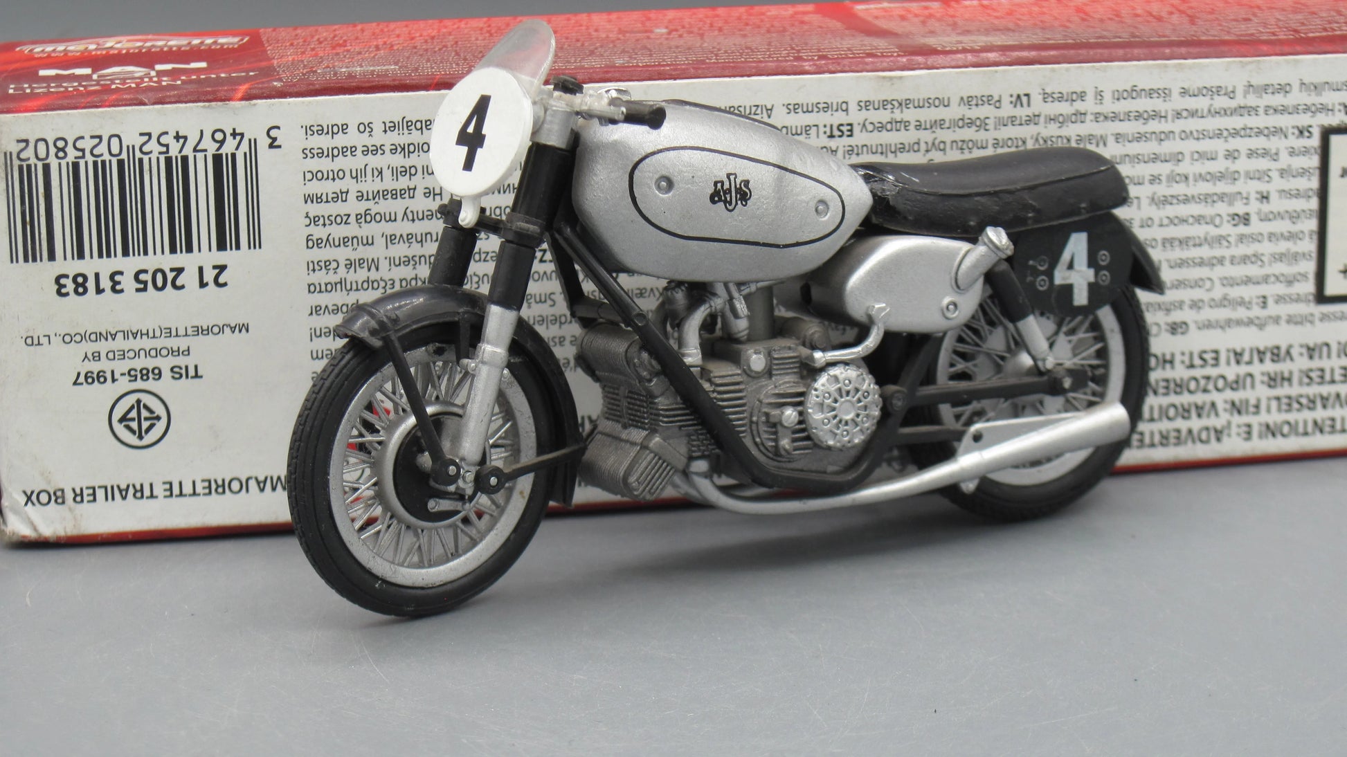 IXO Portar   AJS E50 500CC 1949 Silver World Champion