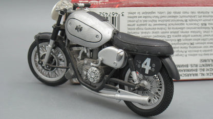 IXO Portar   AJS E50 500CC 1949 Silver World Champion