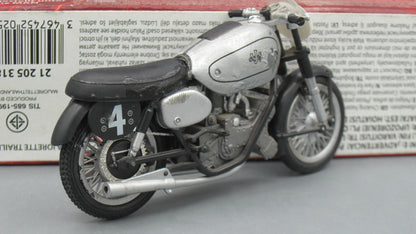 IXO Portar   AJS E50 500CC 1949 Silver World Champion
