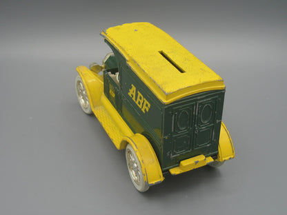 ERTL   Ford Model T Van 1917 Green & Yellow