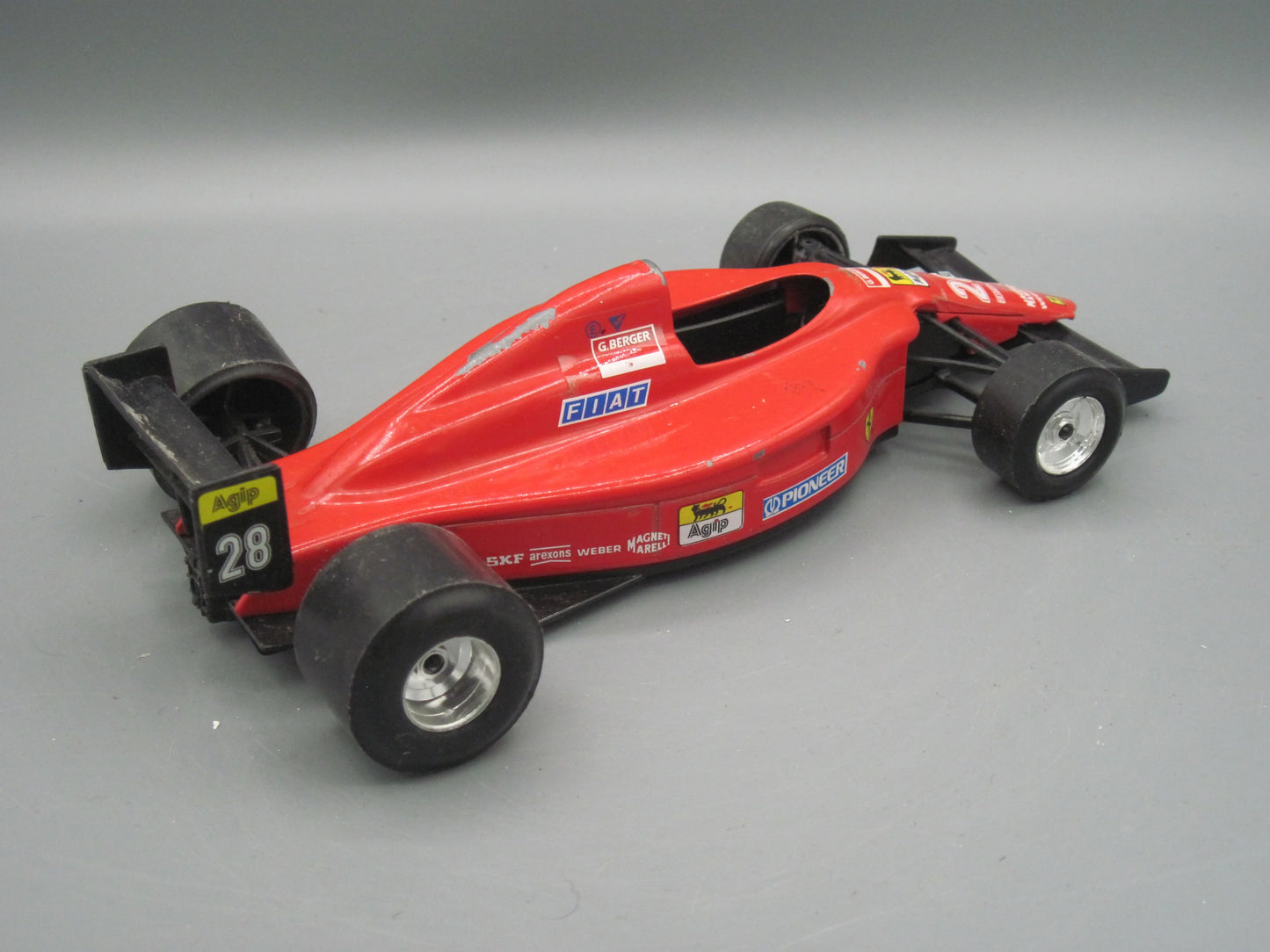 Bburago   Ferrari 641/2 Formula 1 Racecar  Red
