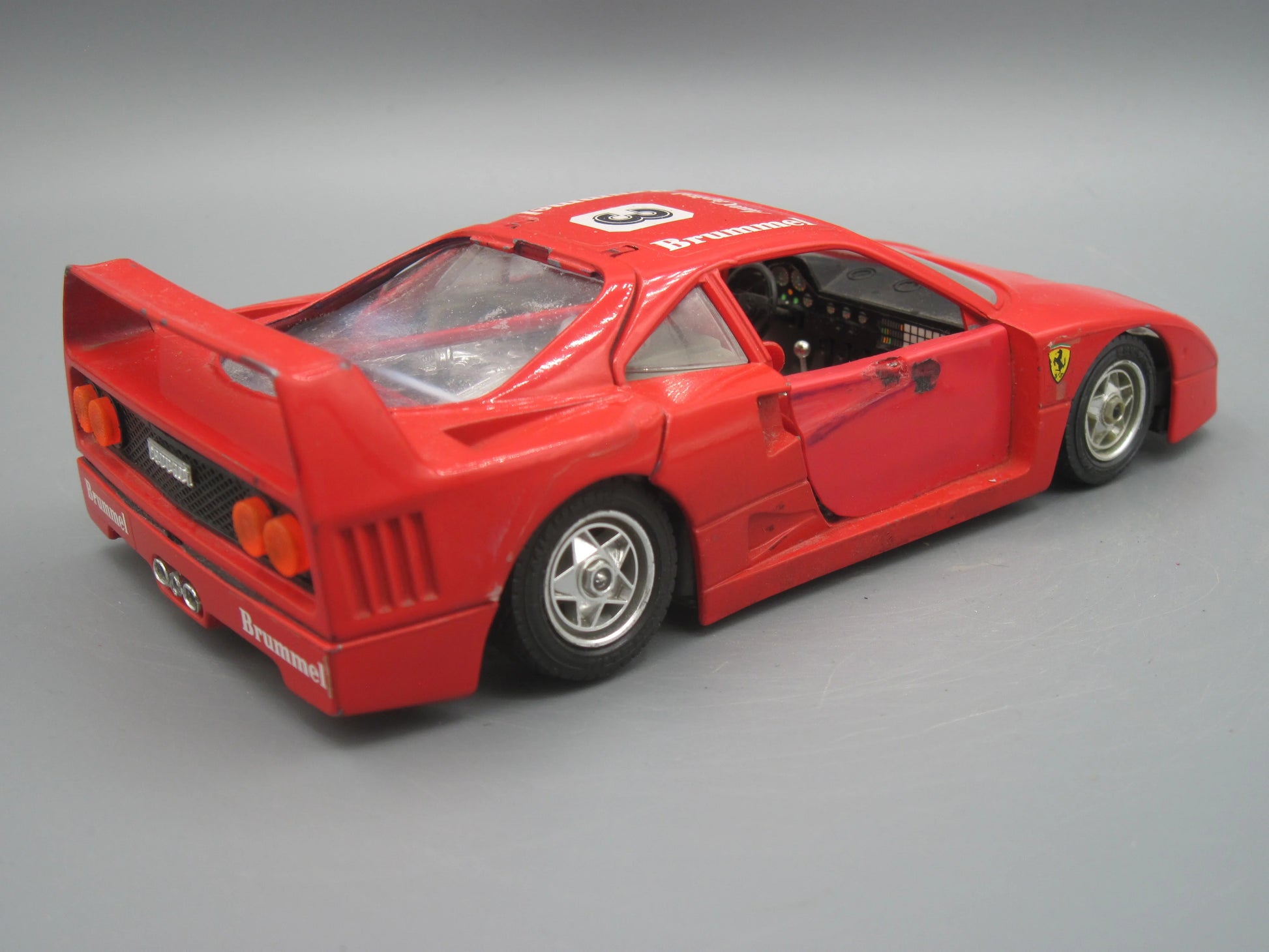 Bburago   Ferrari F40 1987 Red