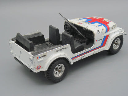 Bburago   Jeep CJ-7  White