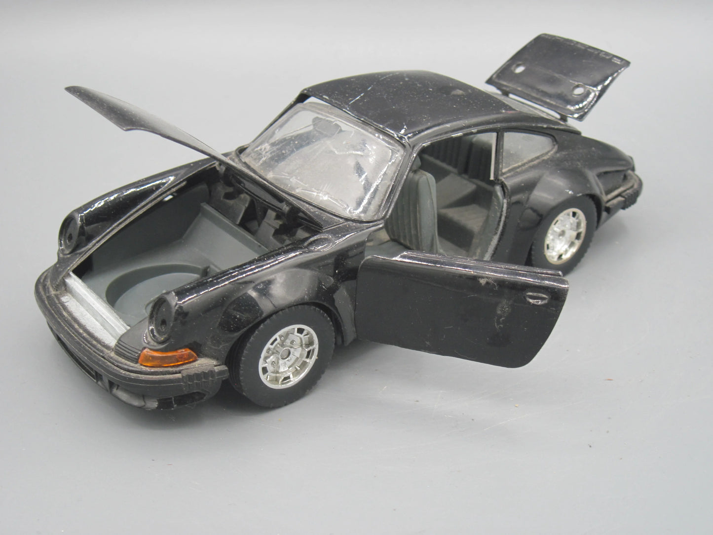 Bburago   Porsche 911  Black