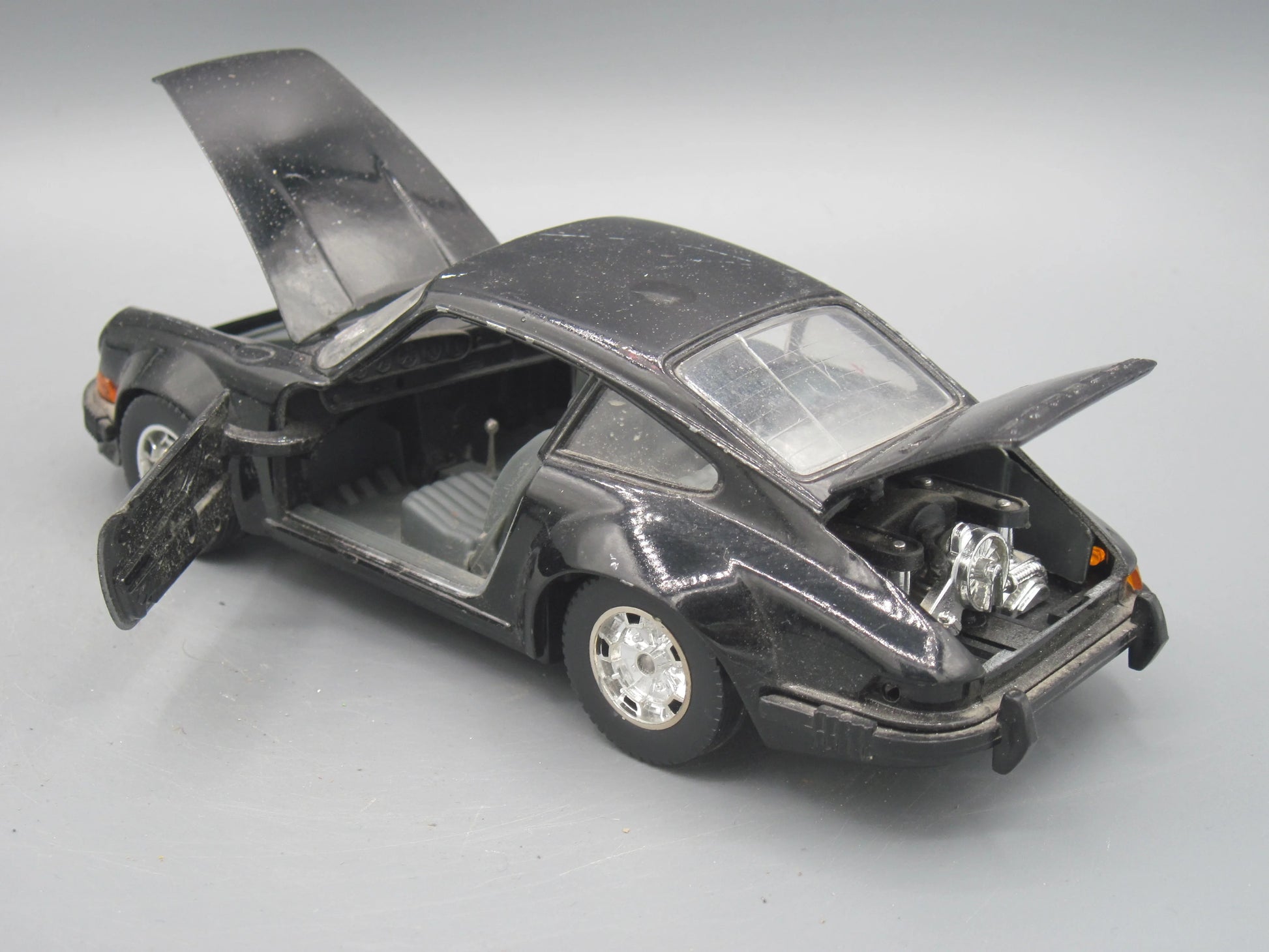 Bburago   Porsche 911  Black