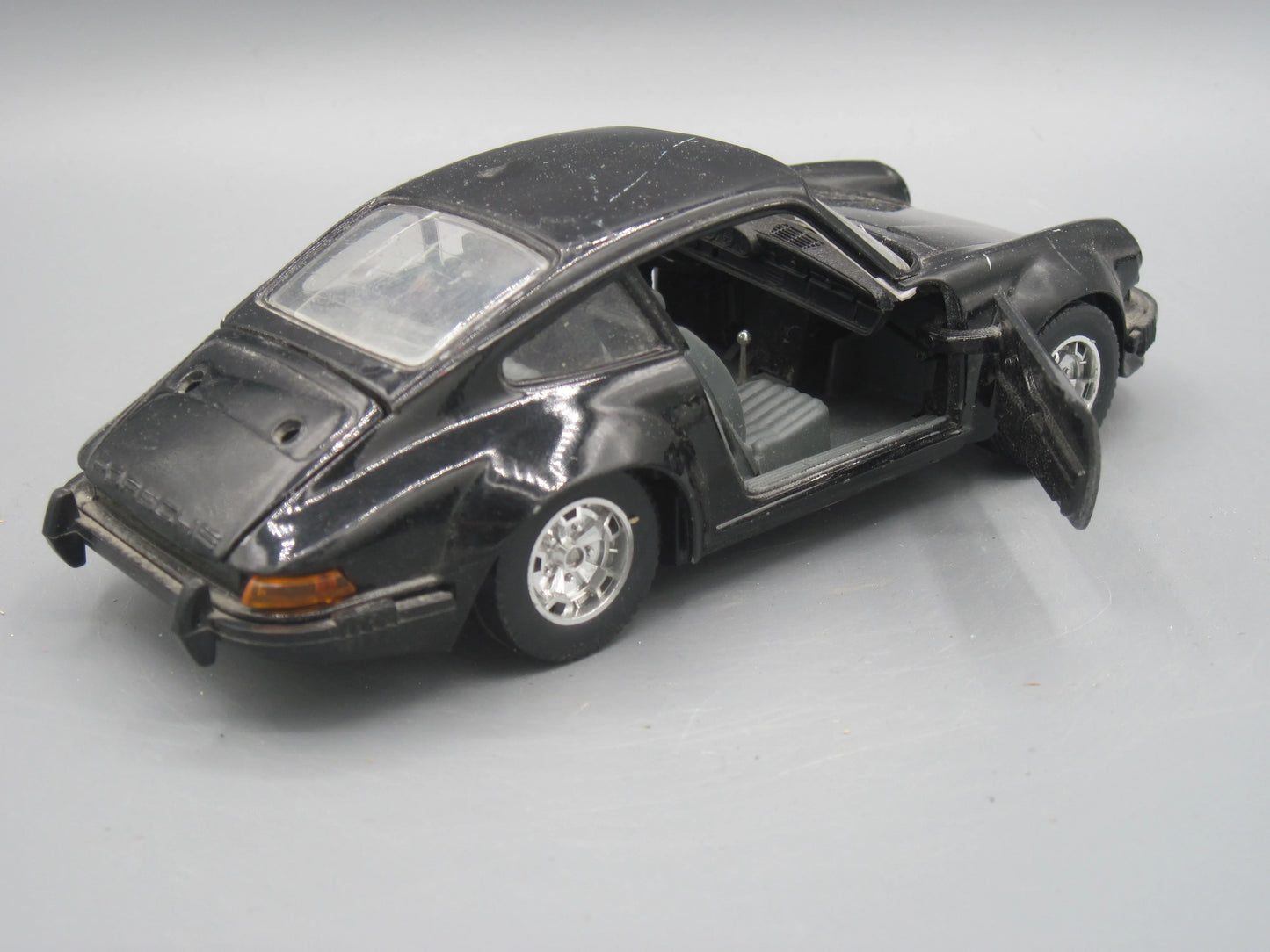 Bburago   Porsche 911  Black