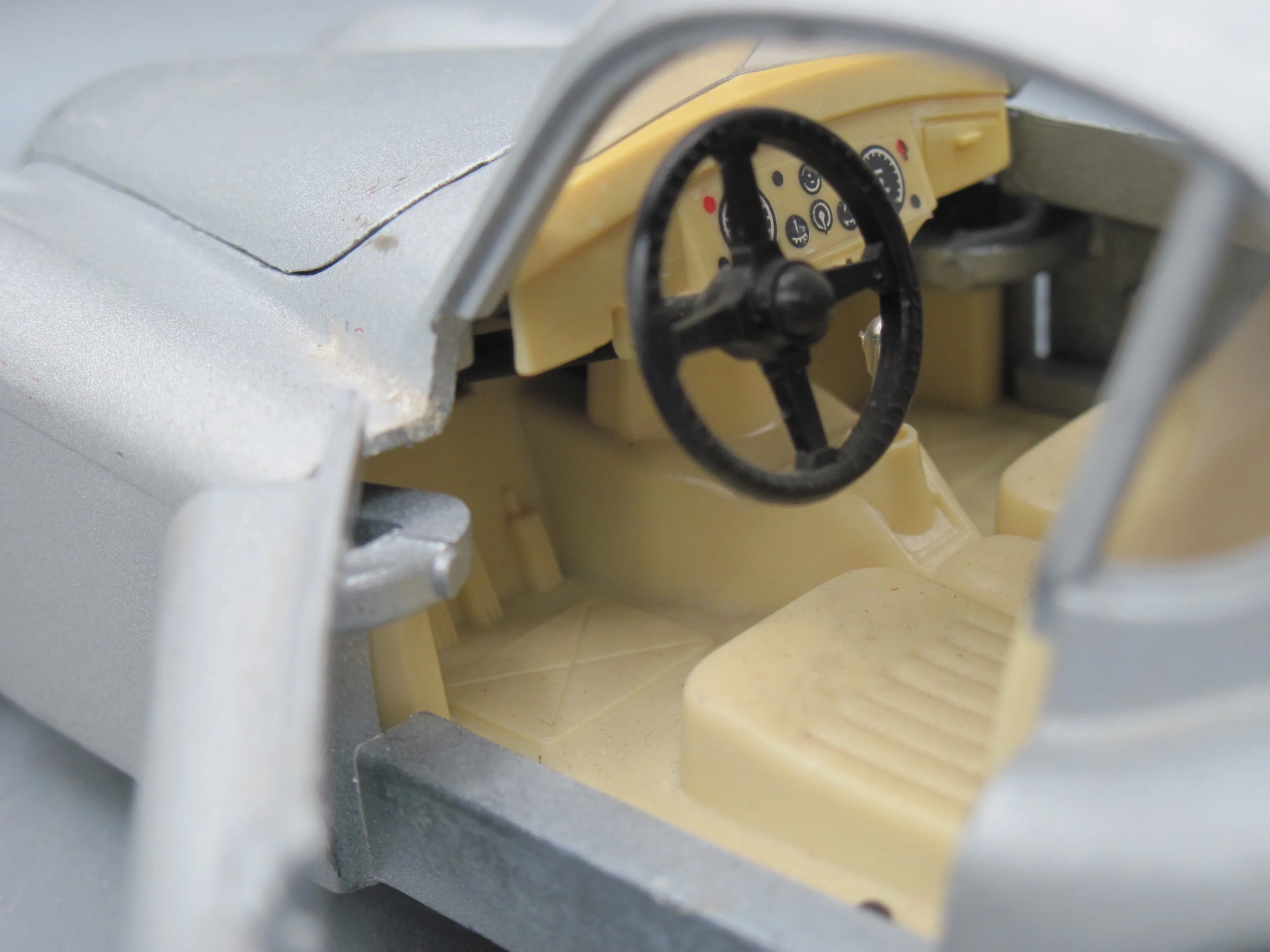 Bburago   Jaguar XK 120 1948 Grey