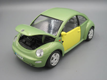 Bburago   Volkswagen New Beetle 1998 Green