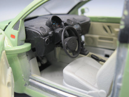Bburago   Volkswagen New Beetle 1998 Green