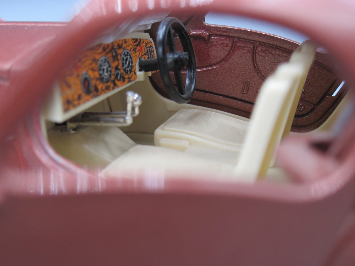 Bburago   Bugatti Atlantic 1936 Brown