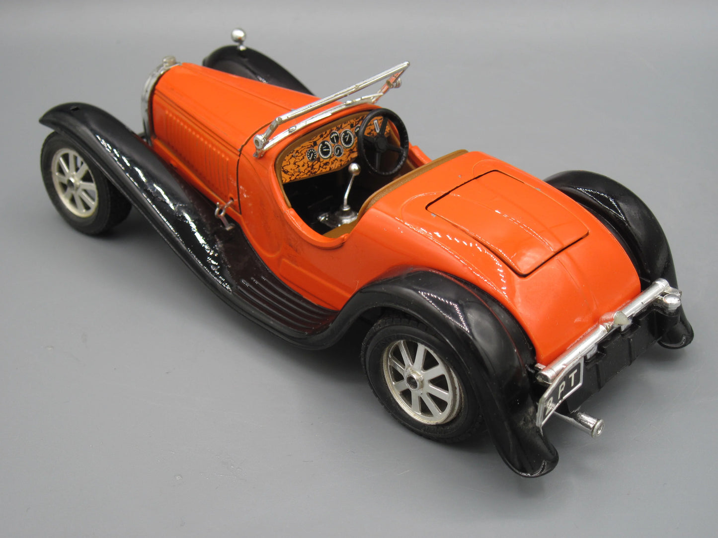Bburago   Bugatti Type  55 1932 Orange